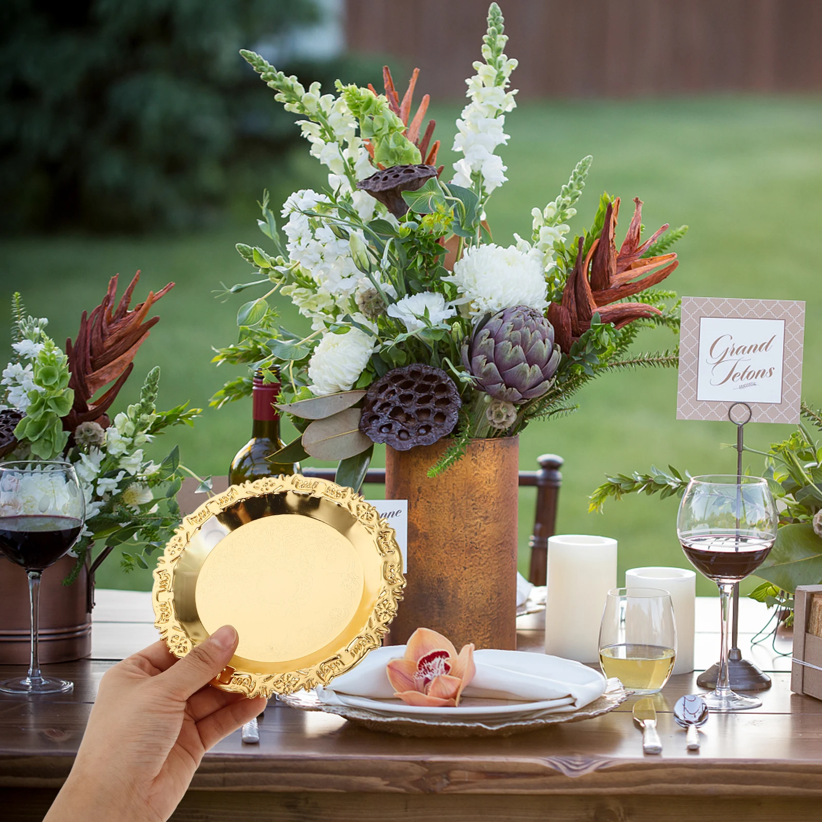 

Elegant Gold Metal Serving Tray Decorative Snack Dish For Cake Dessert Fruit Dried Snacks Appetizer Tea Coffee Table Party Decor