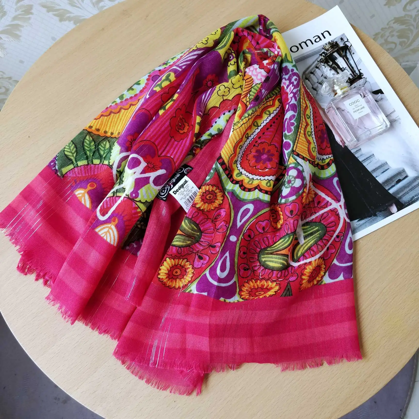 \\Foreign trade original single Spanish new print fashion beach gift shawl scarf
