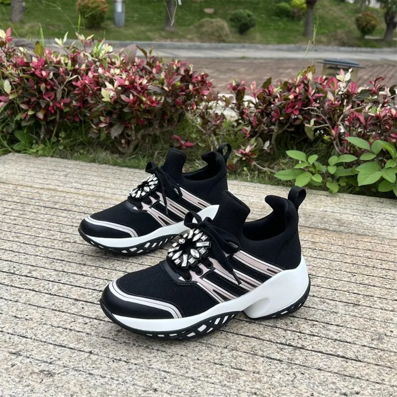 nouvelles-chaussures-pour-femmes-decoration-metallique-de-luxe-chaussures-decontractees-pour-femme-baskets-epaisses-en-maille-respirante-chaussures-de-createur-zapatos-mujer