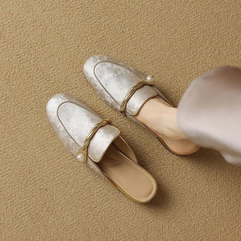 

Женские тапочки на среднем каблуке в стиле ретро, туфли с круглым носком для женщин, стильные повседневные сандалии, 2024, роскошные уникальные шлепанцы, распродажа