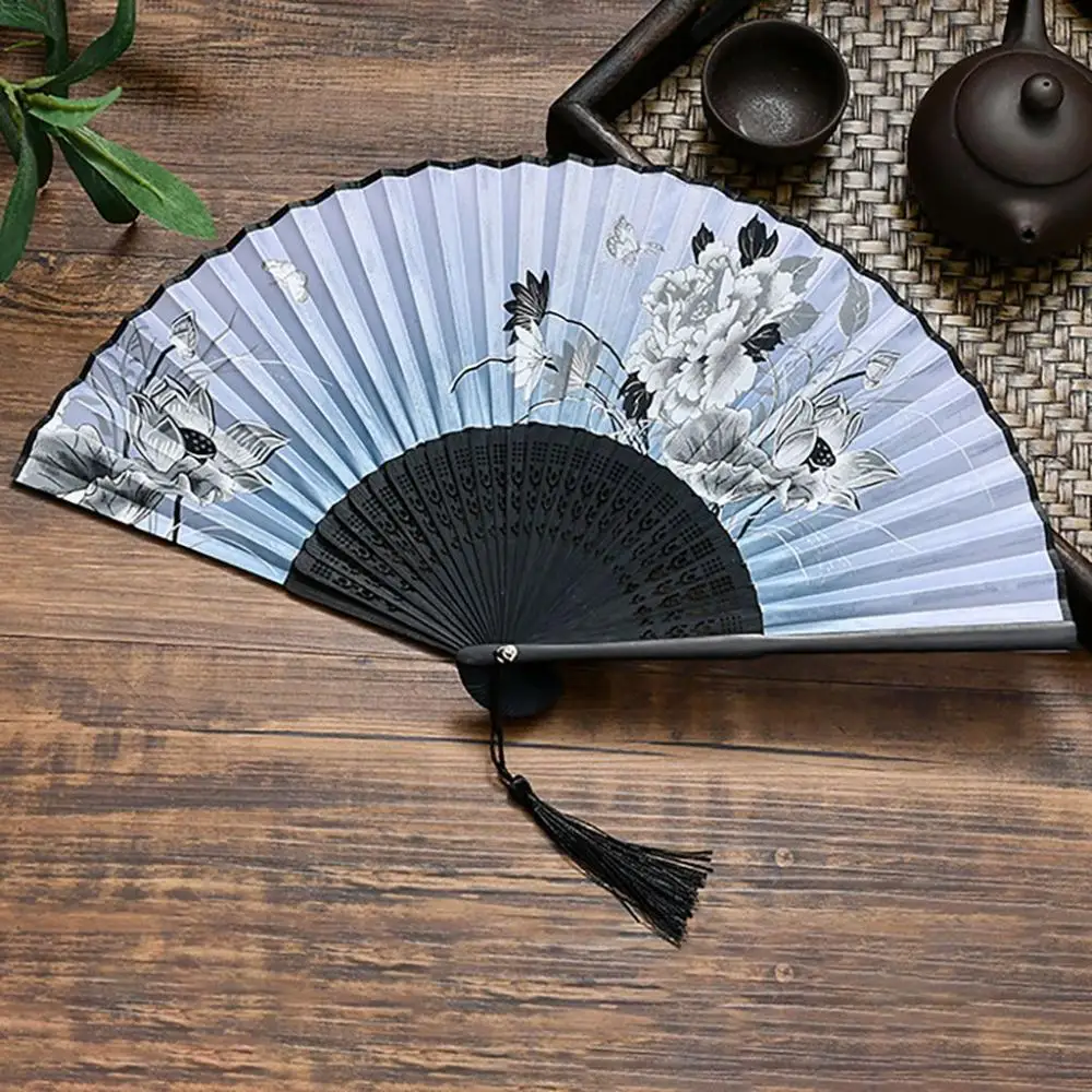 Multi-pattern Elegant Summer Gift Vintage Style Bamboo Wooden Handmade Home Decoration Dance Hand Fan Folding Fan Fan Crafts