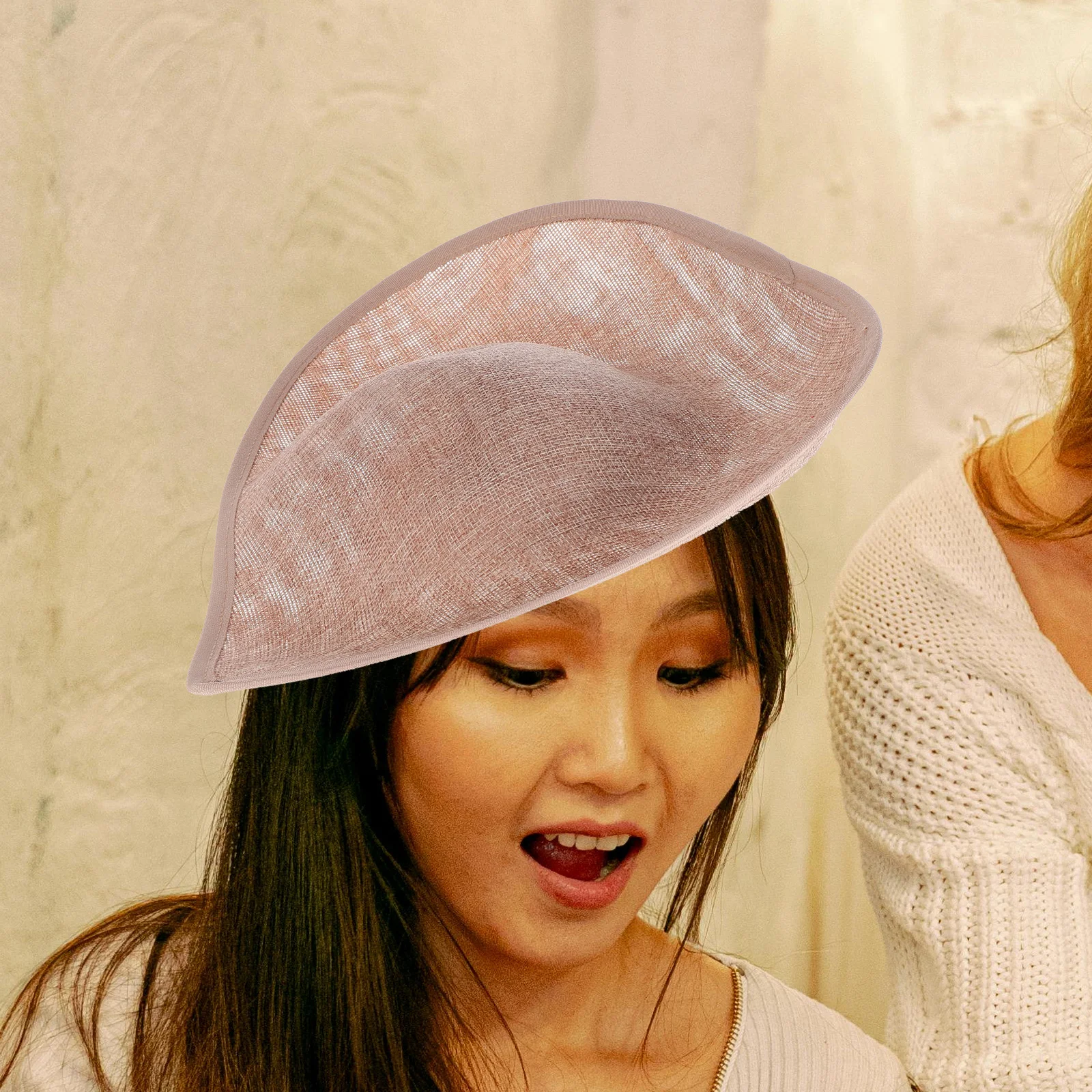 

Heart-shaped Hat Holder Polyester Headwear Base Support Design for Headdress Top Making