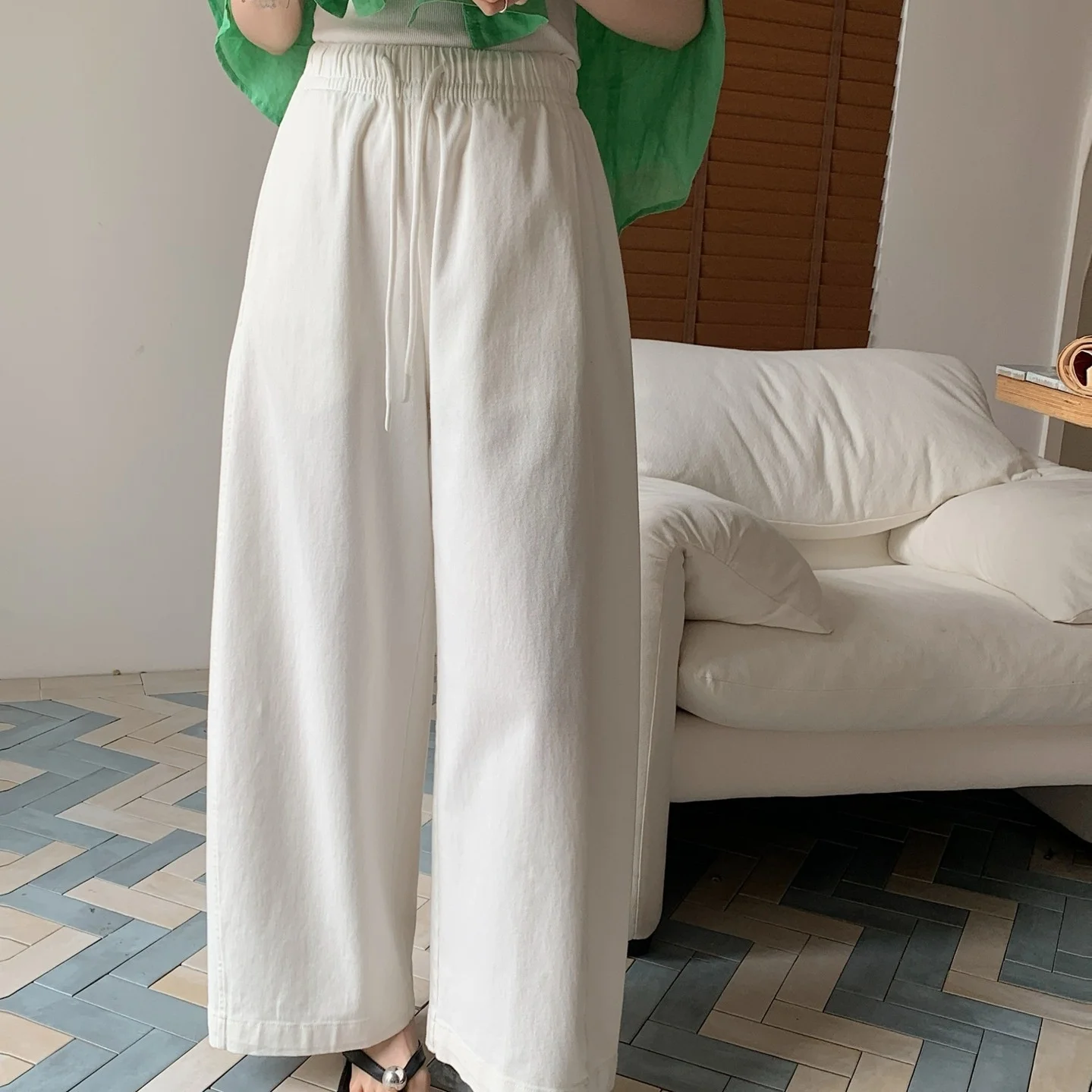 

High Waist Wide Leg Straight Jeans Loose Fit Slimming Casual Nine Point Jeans Waed Cotton Loose Comfortable Ladies Jeans