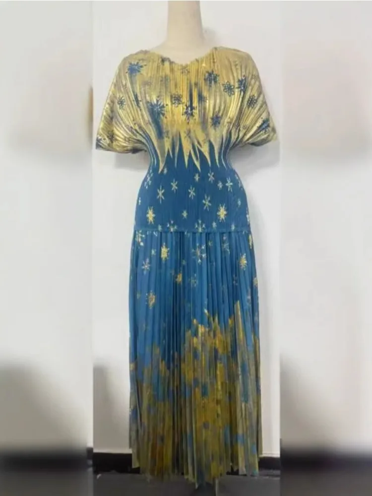 三宅プリーツルーズ婦人服ファッションブロンズツーピースセット V ネックカジュアル半袖気質プリーツスカートセット