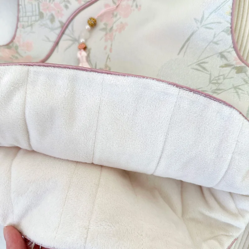 

Girls' New Chinese Style Fleece-Lined Long Pants Set for Winter2025New Chinese Style Vest and Flared Pants Thickened Two-Piece S