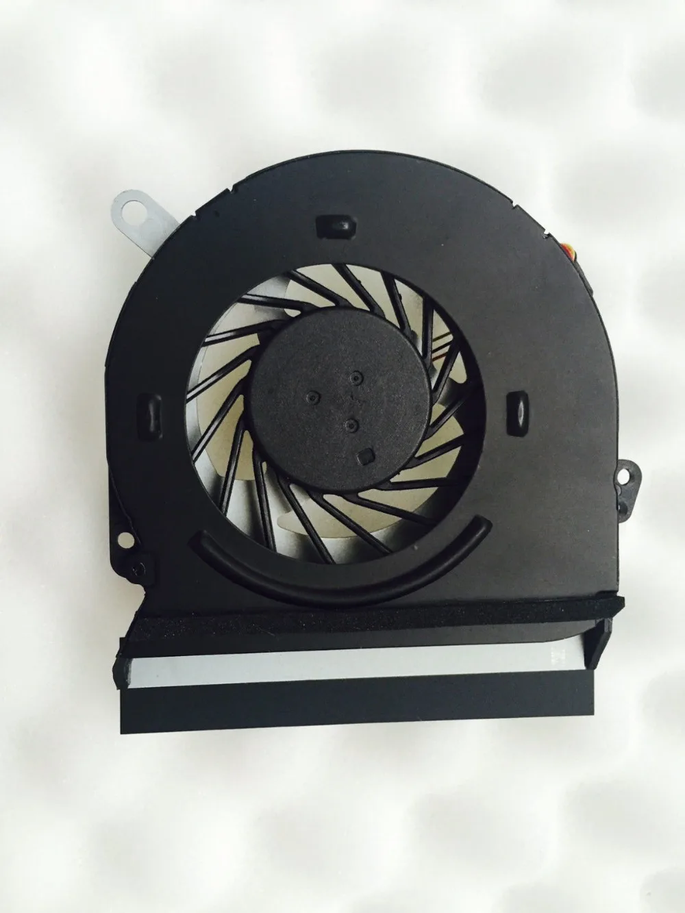 New Laptop CPU Cooling Cooler Fan For DELL 14Z N411Z 14Z-N411Z By FORCECON DFS551205GQ0T 076TRV DC5V 0.5A 76TRV 4BR05FAWI00 3Pin