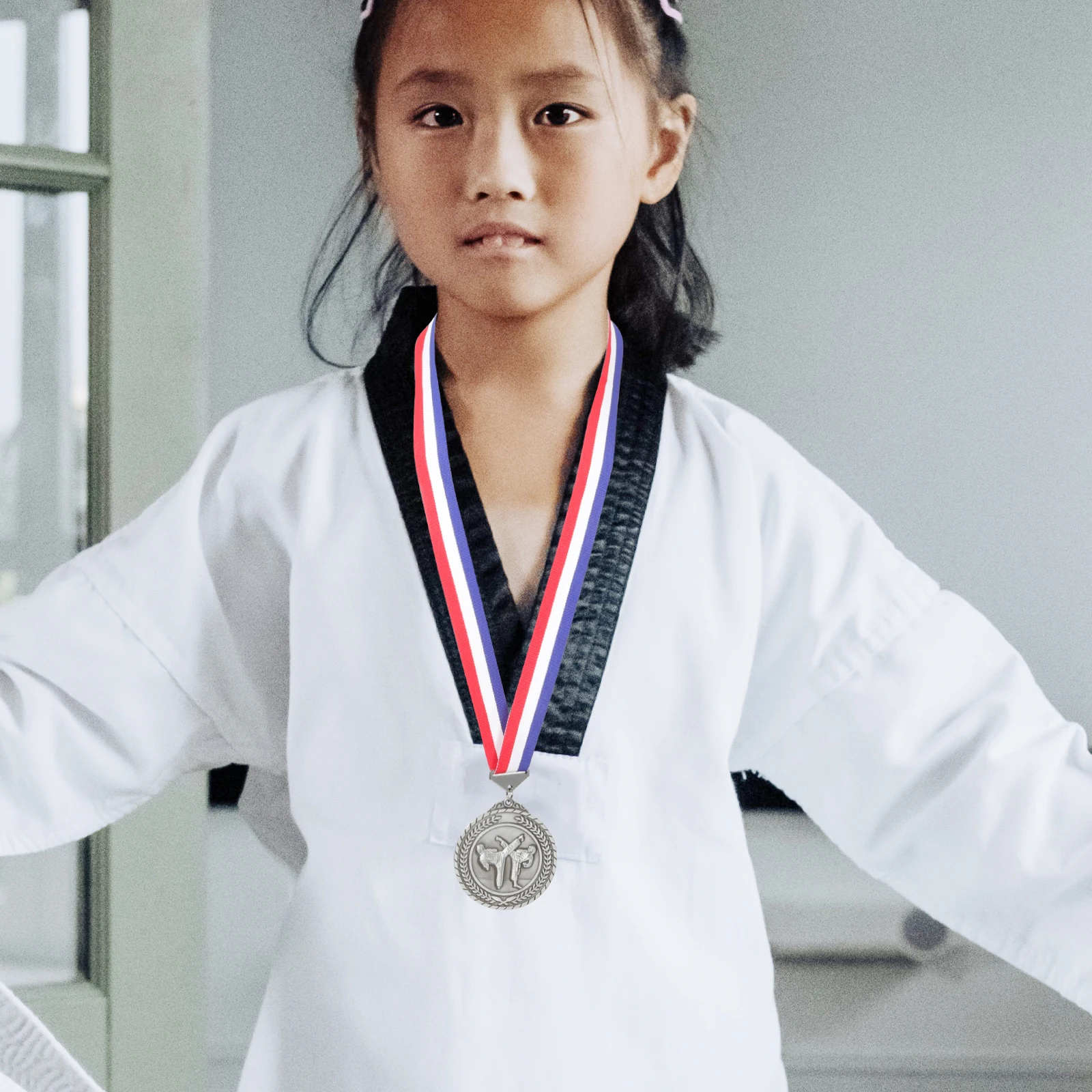 

Award Medal Alloy Metal Medal for Taekwondo Competition Event Training Metal Medals Decor Hanging Reusable Race