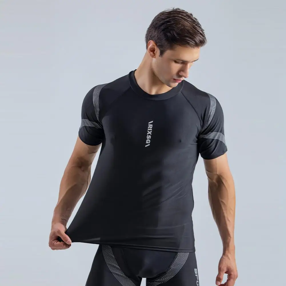 2Pcs/Set Stylish Good Elasticity Anti-pilling Printing Slim Fit T-shirt Swimming Trucks Set Swimming Pool Clothing