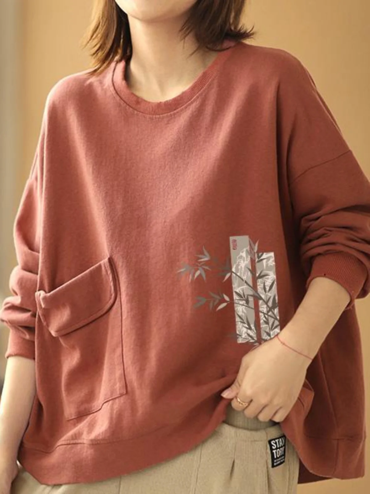 

Ladies Thickened Cotton Sweatshirt with Big Pockets Printed Simple Match All Weather Autumn Winter Fashionable Top Coat