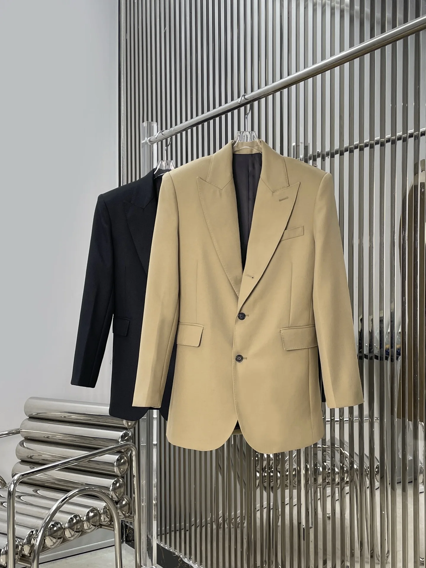 

Весенний женский пиджак в минималистичном стиле: модный шерстяной жакет для офиса, элегантный, приталенный, с длинным рукавом, однобортный.