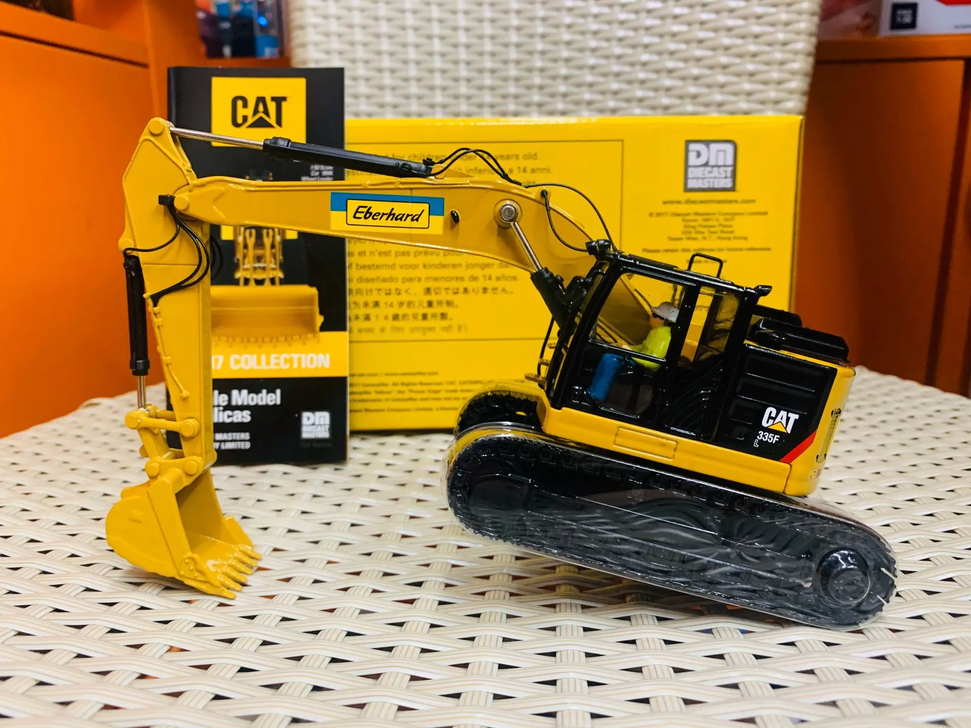 

1/50 Scale Alloy Toy Engineering Model - DM Collect - Boy's Birthday and children's toy gifts DieCast - 335 F - Eberhard
