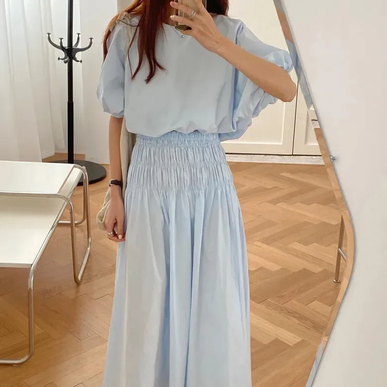 

oversized summer retro two-piece suit women's bubble-sleeved crop top and elastic waist pleated Zou dress