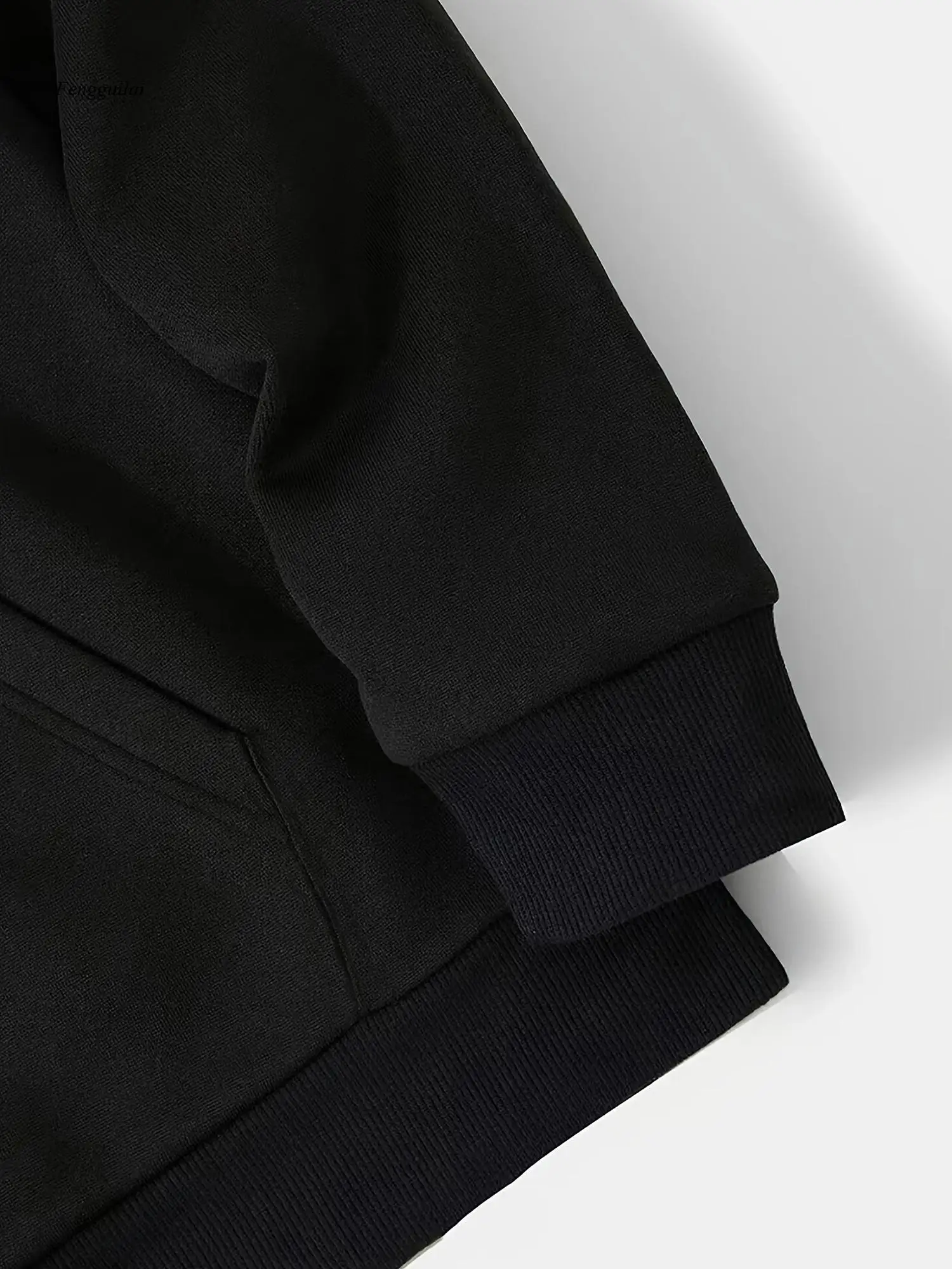 Veste à capuche confortable à manches longues doublée de polaire avec motif Q Heart |   Détail de fermeture éclair décontracté, parfait pour toutes les saisons