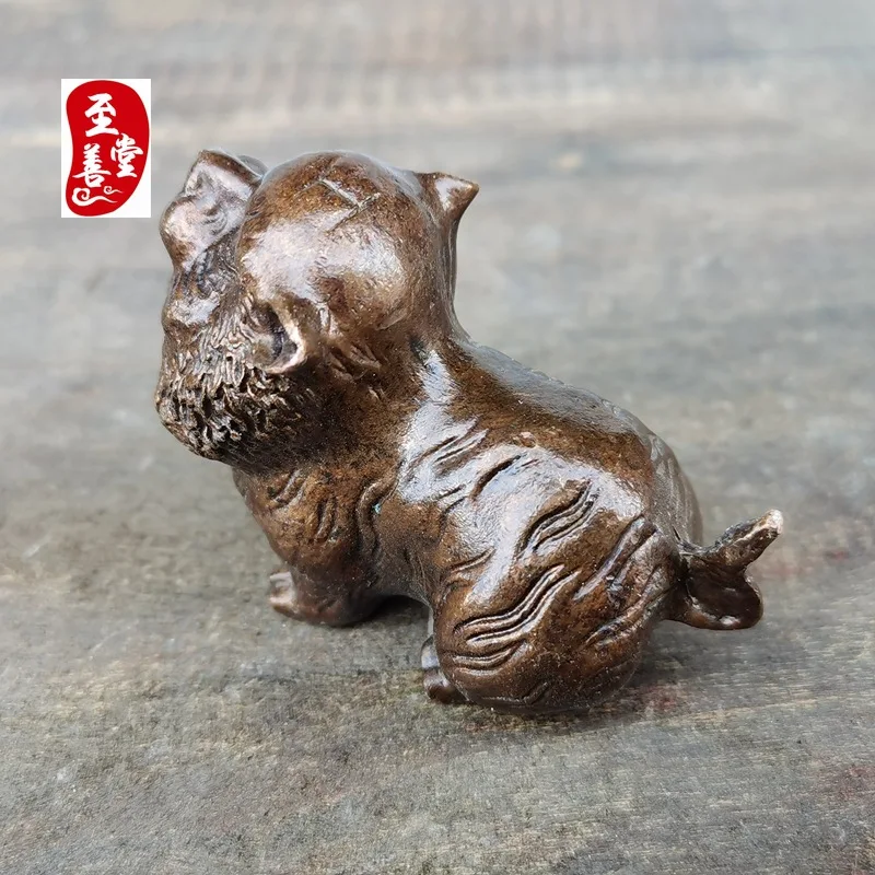 Antique-style decorative piece for the living room, featuring a small tiger figurine made of imitation antique alloy copper with