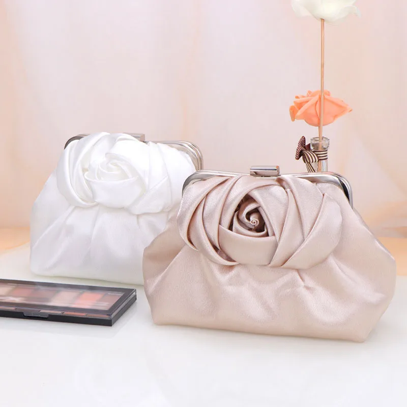 

Female Floral Elegant Evening Bag Fashionable Rose Flowers Clutch Bag with Long Metal Chain for Wedding Party Dress Handbags