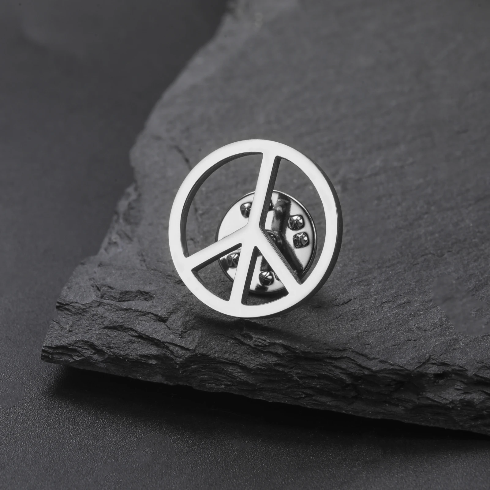 Stainless Steel Peace Symbol Round Brooch for Women Men Suit Backpack Badge Pins Jewelry Accessories Amulet Gifts for Friends