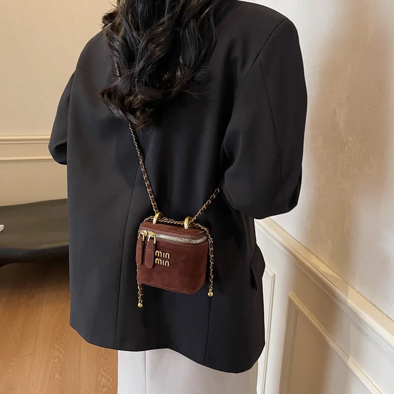 

​​2025 Lacquered Box Bag, Vintage-Inspired Convertible Shoulder & Crossbody Purse for Women, Glossy Day to Night Tote