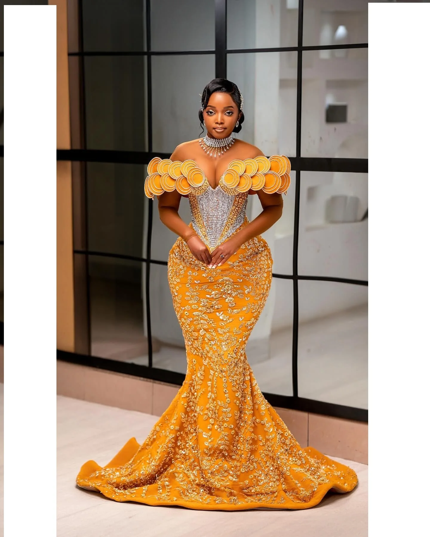 

Luxury African Yellow Mermaid Prom Dresses Lace Rhinestones Florals Evening Party Engagement Birthday Gowns