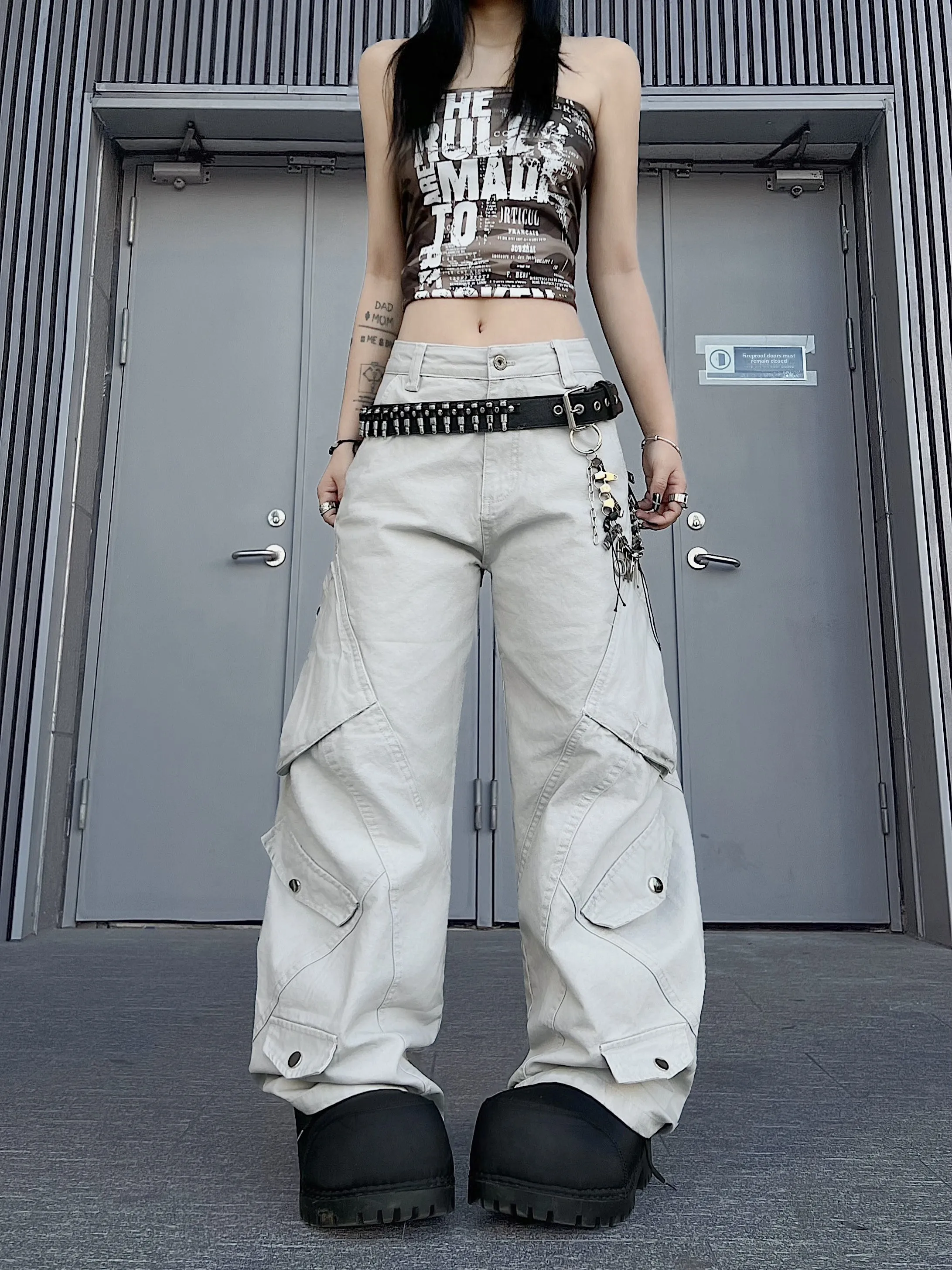 

Мужские повседневные брюки Street Sle Deconstructed: многокарманные, плиссированные, свободного кроя, широкие штанины, в рабочем стиле, прочные, прямого силуэта