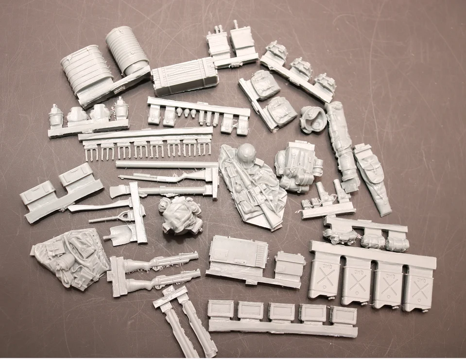 1 / 35 US AFV & Vehicle Loading And Accessories  Resinite Kit