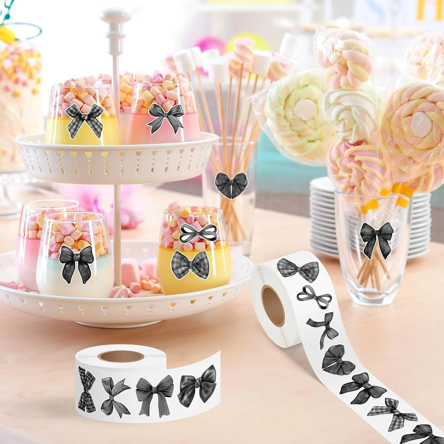 500Pcs/ 1 Roll Cartoon Bow Sticker Label Decoration Sealing Gift Box Sticker Label Stationery Sticker