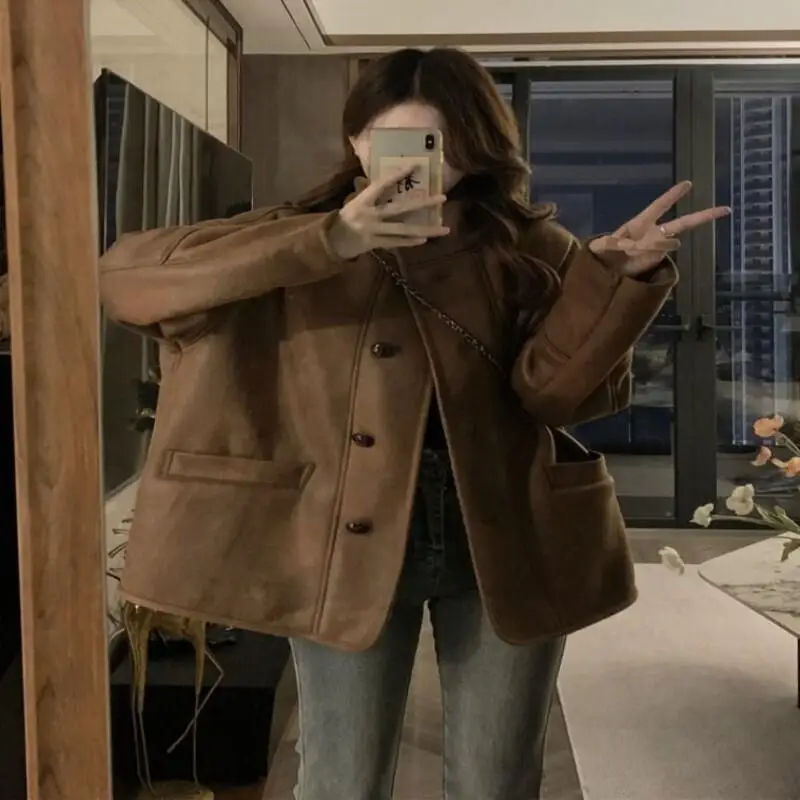 

Женская стеганая куртка на осень и зиму, большой размер, новая зимняя куртка в корейском стиле, универсальное теплое утягивающее толстое пальто в стиле ретро в стиле ретро