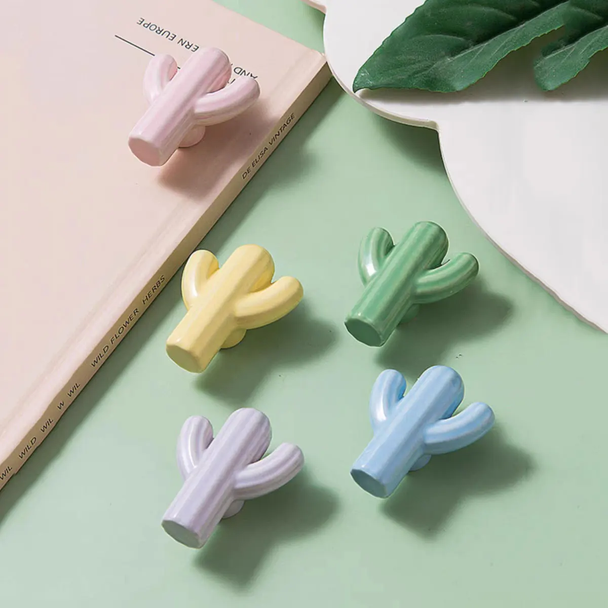 

1 PC Ceramic Furniture Handles Cute Cactus Shape Cabinet Knobs Cartoon Children's Room Wardrobe Pulls Home Decor Drawer Handles