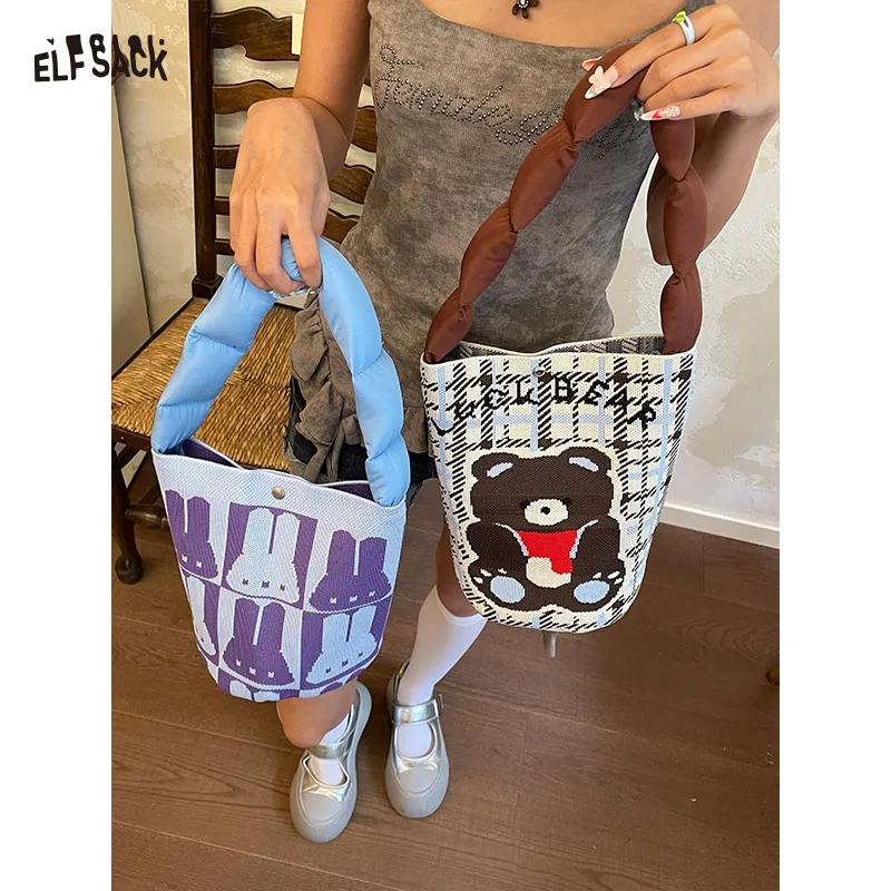 

ELFSACK 2025 Autumn New Arrival Playful Cartoon Print Portable Bucket Wristlet Bag For Woman