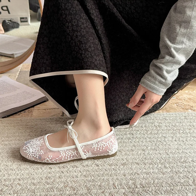 Women's Gentle Ballet Flat Shoes 2026 New Hollow Mesh Lace Embroidered Breathable Dance Footwear Single Sole Slip-On view 6