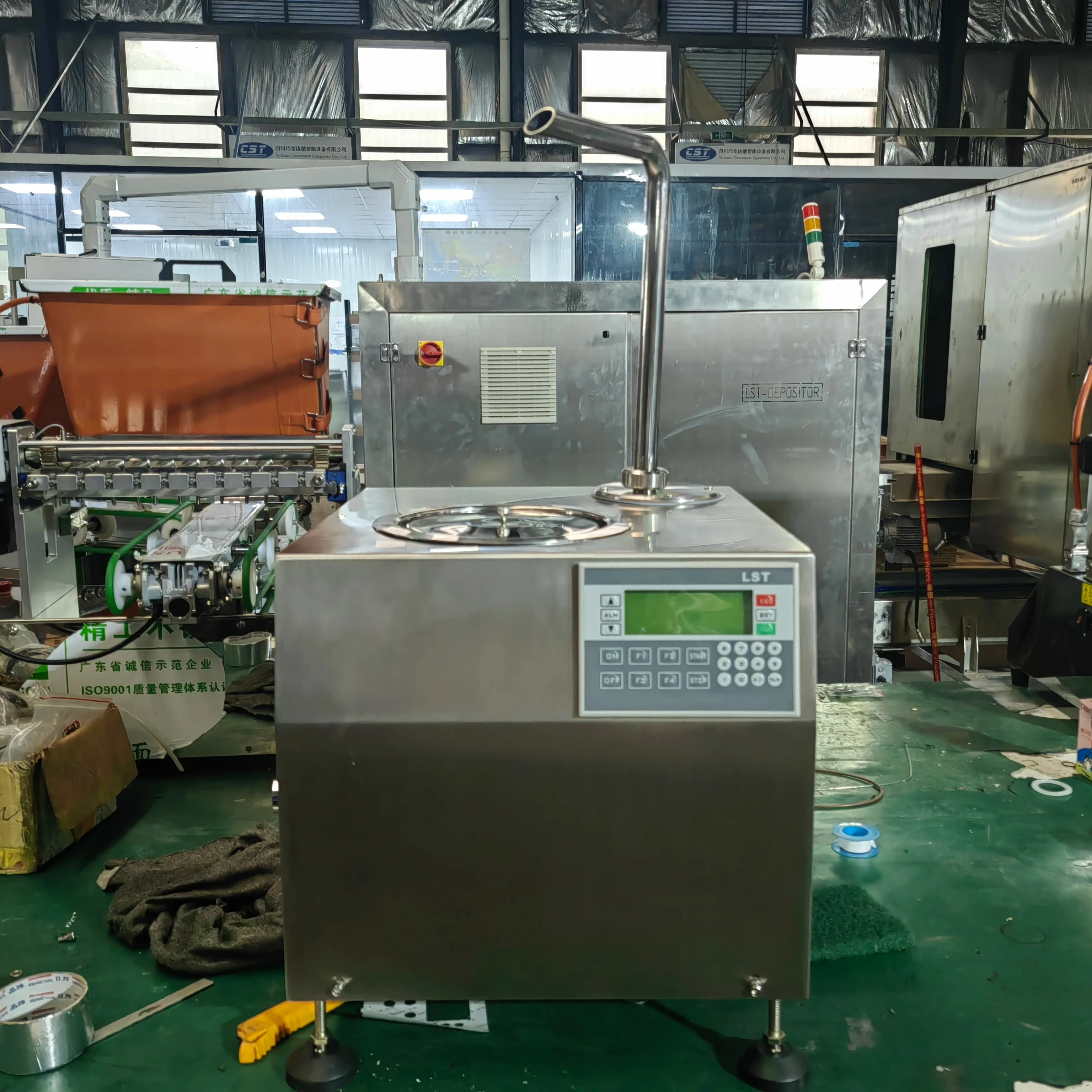 

2026 Hot SellingNew Automatic Hot Chocolate Dispenser Chocolate Dispenser Tempering machine/chocolate Dispenser Tap