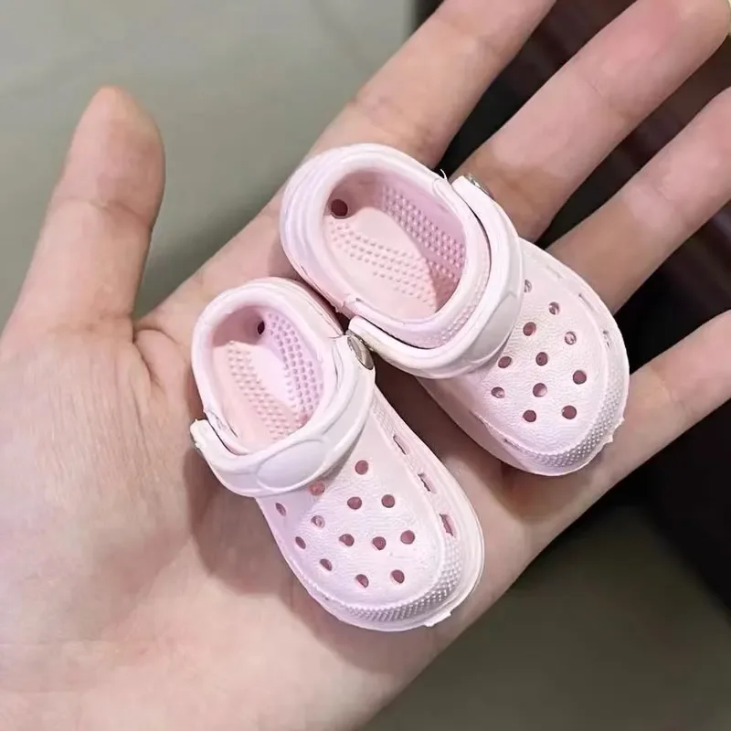 2 قطعة سحر الأحذية الجديدة صالح كروكس قباقيب حديقة إكسسوارات أحذية DIY بها بنفسك ثلاثية الأبعاد حذاء صغير لطيف حذاء صغير السحر للنساء