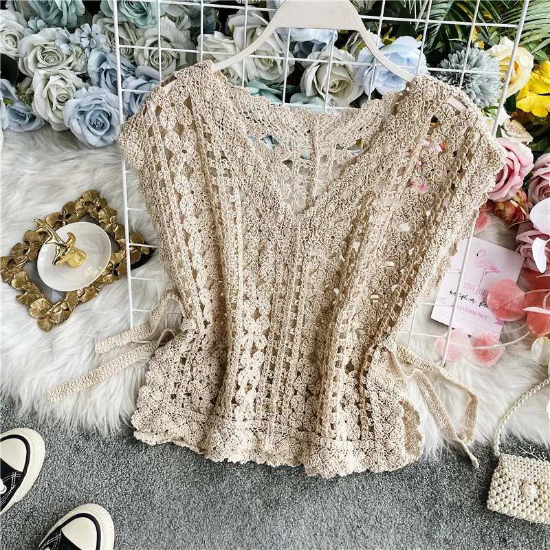 

Summer Women's Hollowed Out Knitted Top with Loose Vintage Lace Shoulder and Small Shawl Short Camisole Vest