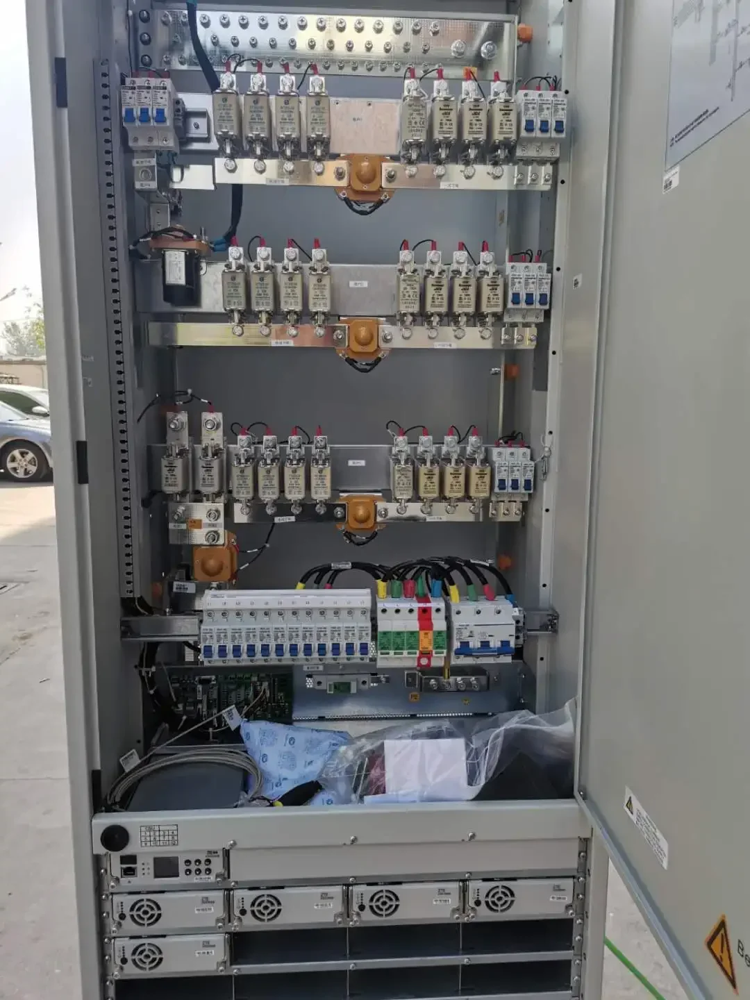 S601 indoor communication, switching power supply cabinet 48V600A system, high frequency combined AC direct