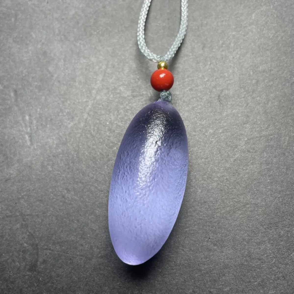 

1Pcs Gemstones Oval Violet Crystal Pendant Meteorite Impact Glass Polishing Home Stone Decorations Ornaments Handicrafts Gift