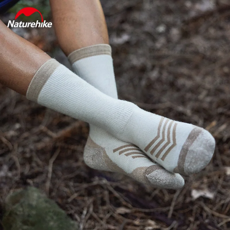 Naturehike امتصاص الصدمات جوارب من الصوف. سميكة الدافئة في الهواء الطلق التخييم السفر الدراجات تسلق الجبال ميرينو منتصف العجل جوارب رياضية