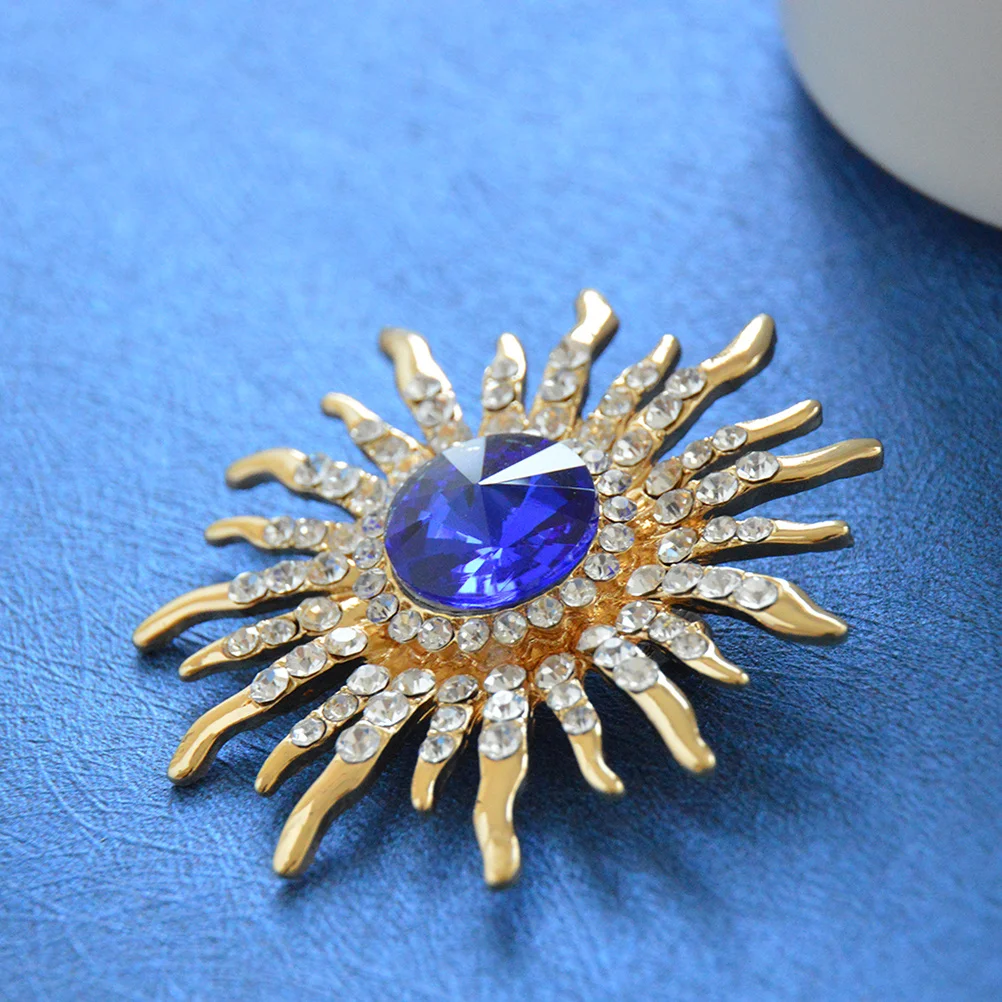 

Flower Brooch Rhinestone Crystal Elegant Lapel Pin for Women Fashion Accessories Suit Shirt Dress Scarf