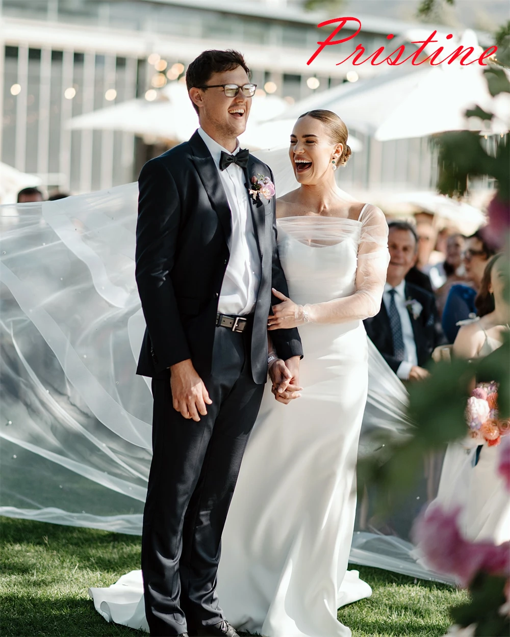 Customized White Jersey Bridal Gowns Temperament Strapless Spaghetti Straps Wedding Dresses Chapel Train Buttons Back Dress