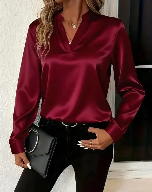 

2025 Горячая весна и осень, простая темпераментная новая модная повседневная универсальная свободная рубашка с v-образным вырезом для женщин, топ