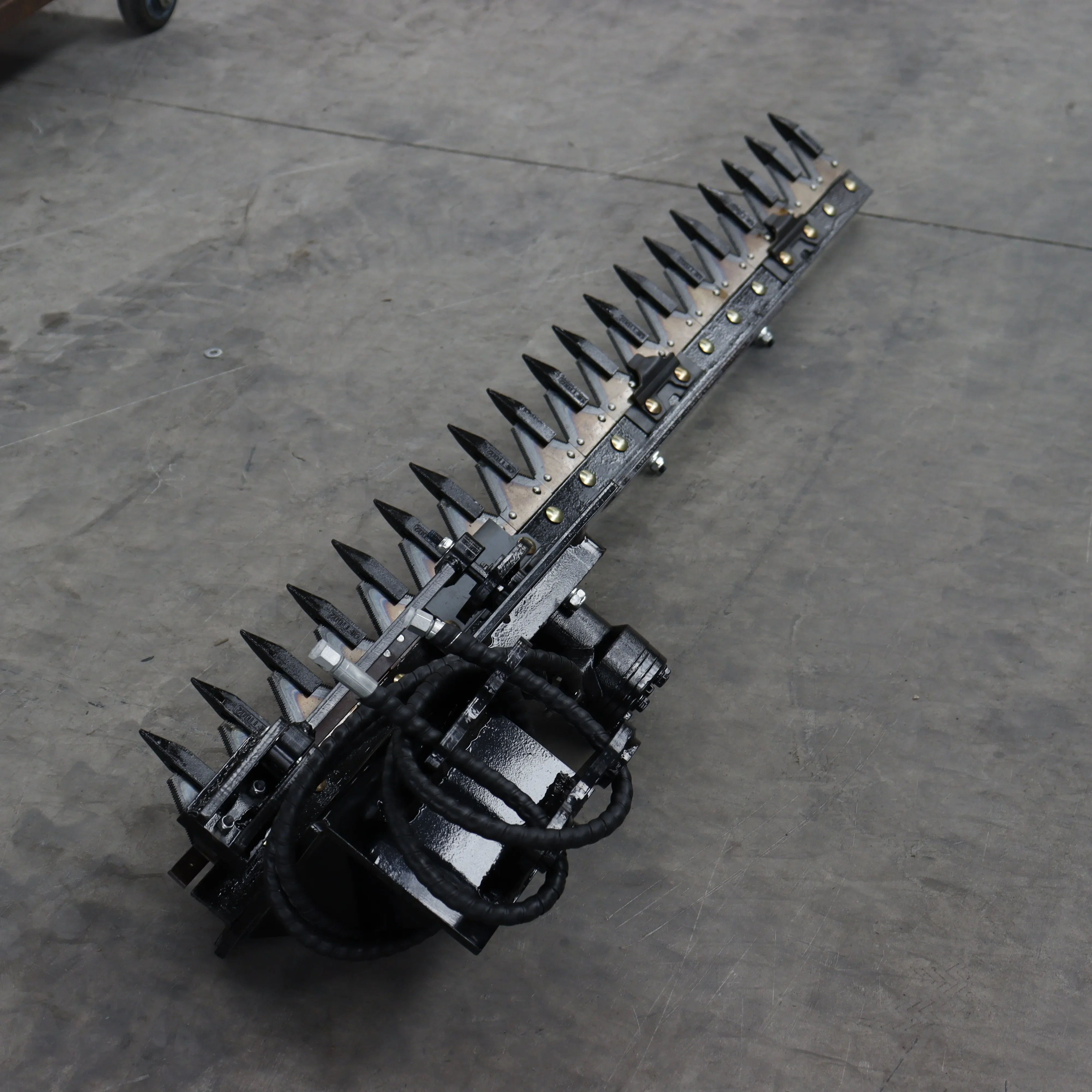 

Gold SellerAccept Customized Cheap Mini Excavator Hedge Trimmers USA Spot Factory Direct Sales