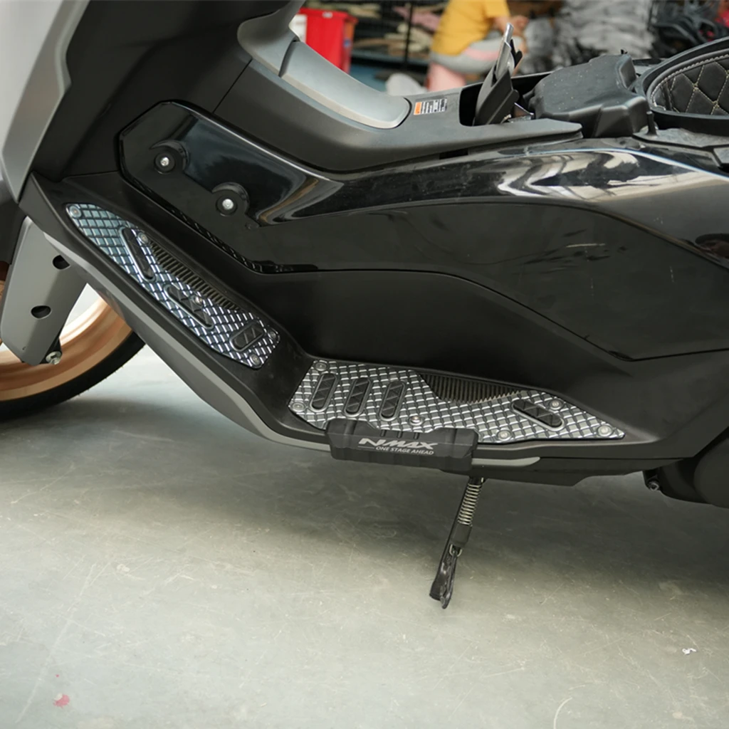 ملحقات الدراجة النارية لياماها NMAX155 NMAX 2025 مسند القدم أوتاد سبائك الألومنيوم المصنع الأصلي تركيب القدم بيدا