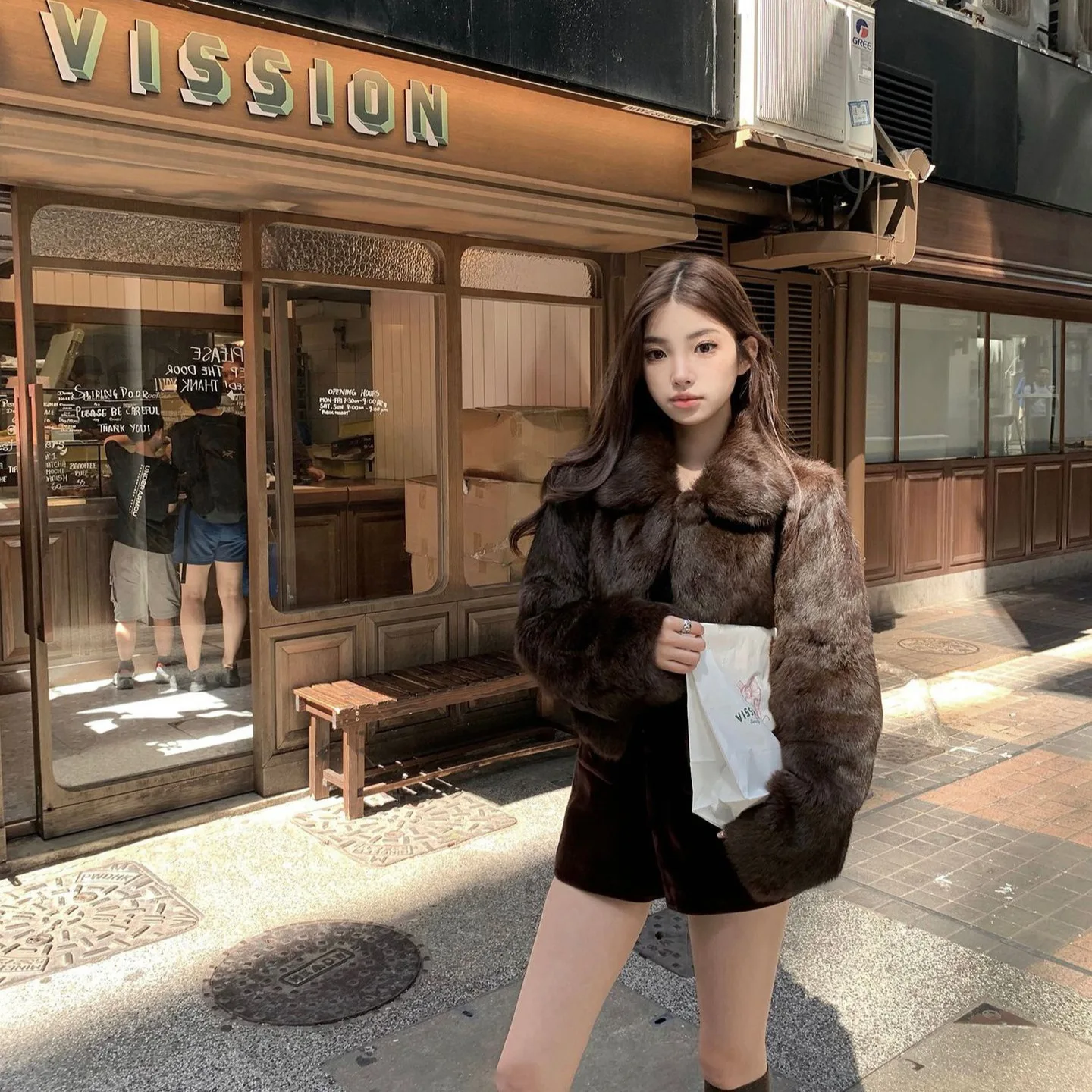 2025 المرأة الشتاء حجم واحد سترة الفراء الحقيقي الرجعية البني التلبيب طوق قصيرة فرو المنك سترة للإناث 100% معطف فرو الأرنب الحقيقي #4