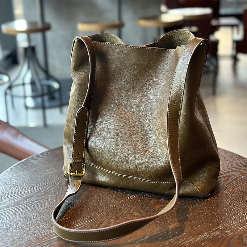 Genuine Leather Bucket Bag Vegetable Tanned Cowhide Leather Crossbody Shoulder Bag Retro Designer Bag Big Capacity for Shopping