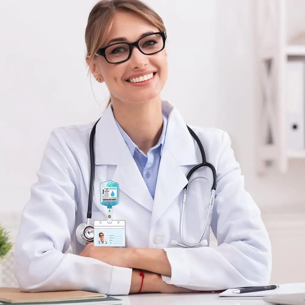 

НОВЫЙ блестящий бейдж, катушки, ремешок, выдвижной держатель для именной бирки, сумка с кровью, держатель для бейджа для кормления, выпускной