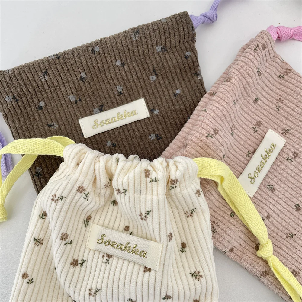 Sac de rangement floral en velours côtelé, sac à cordon de serrage pour rouge à lèvres et cosmétiques, trousse de maquillage à main pour voyage