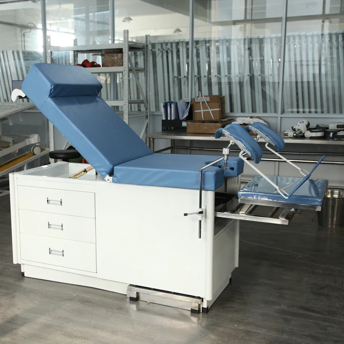 New examination bed outpatient gynecological table