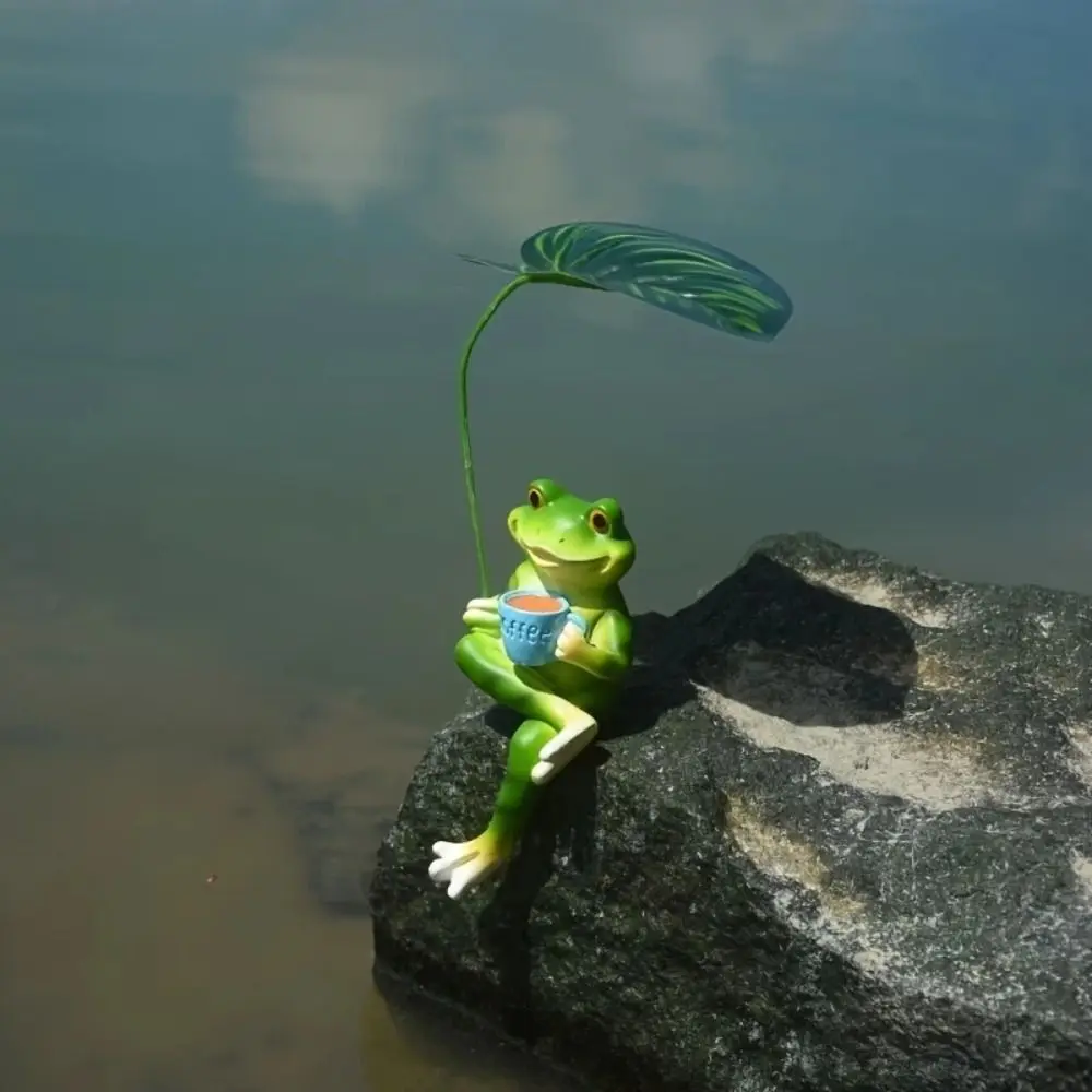

Crafts Resin Frog Figurine Cartoon Cute Garden Frog Statue Realistic with Leaf Frog Ornament Decor Yard Lawn