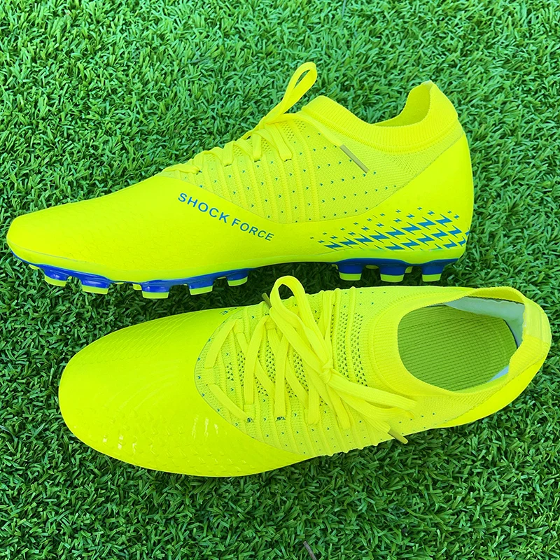 Men Soccer Shoes Football Boots Ultra-light Non-slip Long Spikes Outdoor Professional Cleats Grass Sports Shoes Match Sneakers