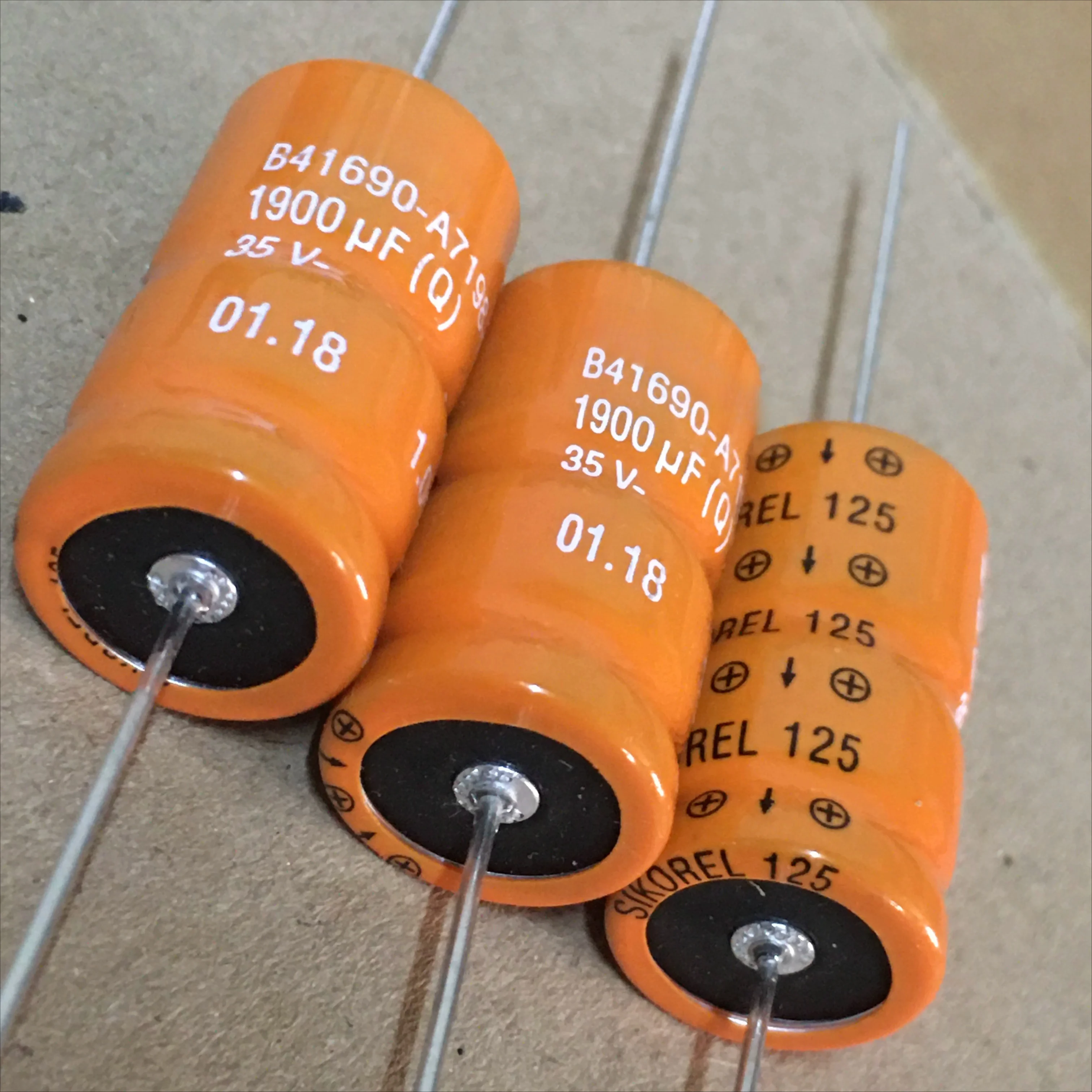 epcos-b41690シリーズ-1900uf-35v-2200ufオーディオフィルターコンデンサ-10個