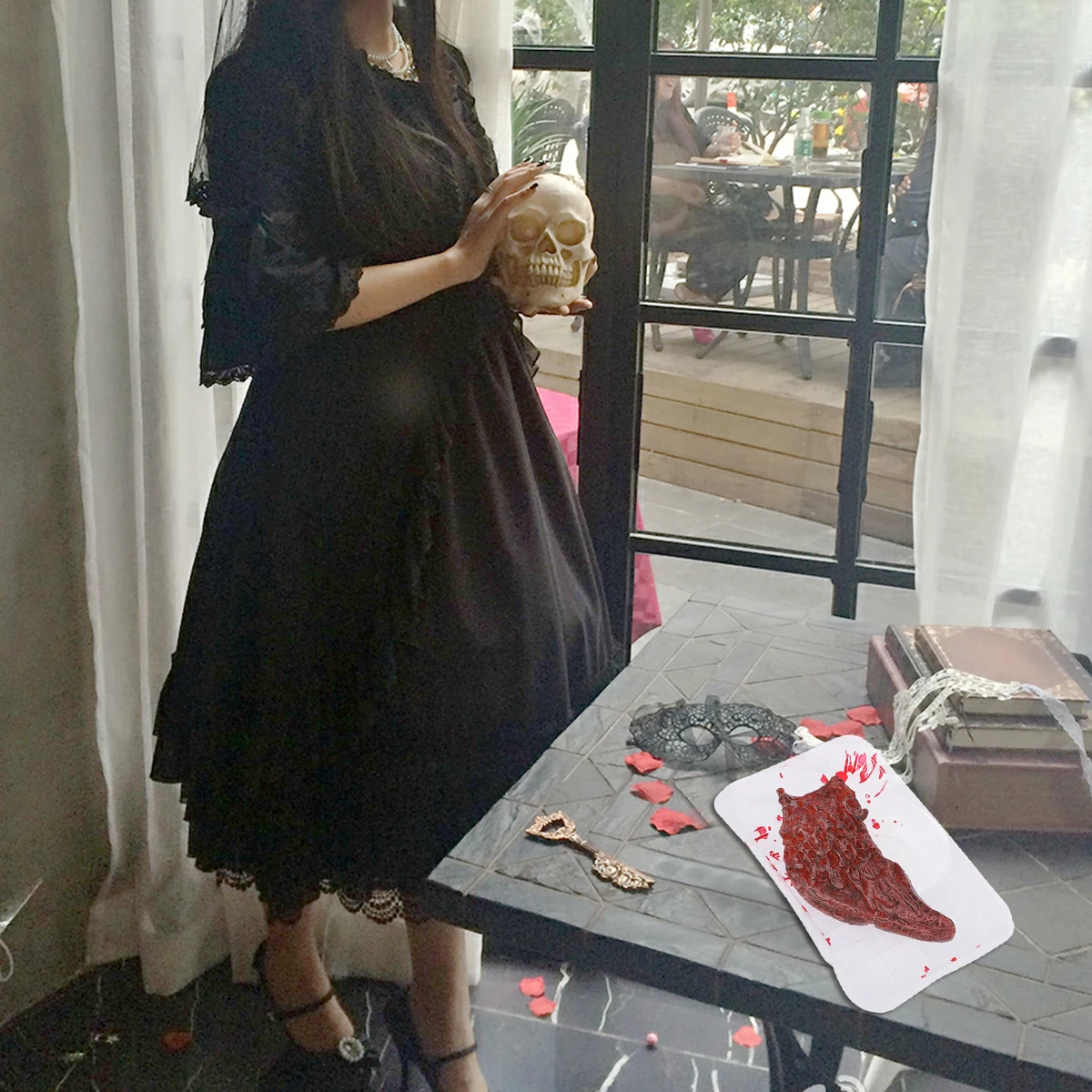 

Realistic Horror Hand Limb Decoration Simulation Heart Prop For Halloween Scary Scene Prank Haunted Party Decor New