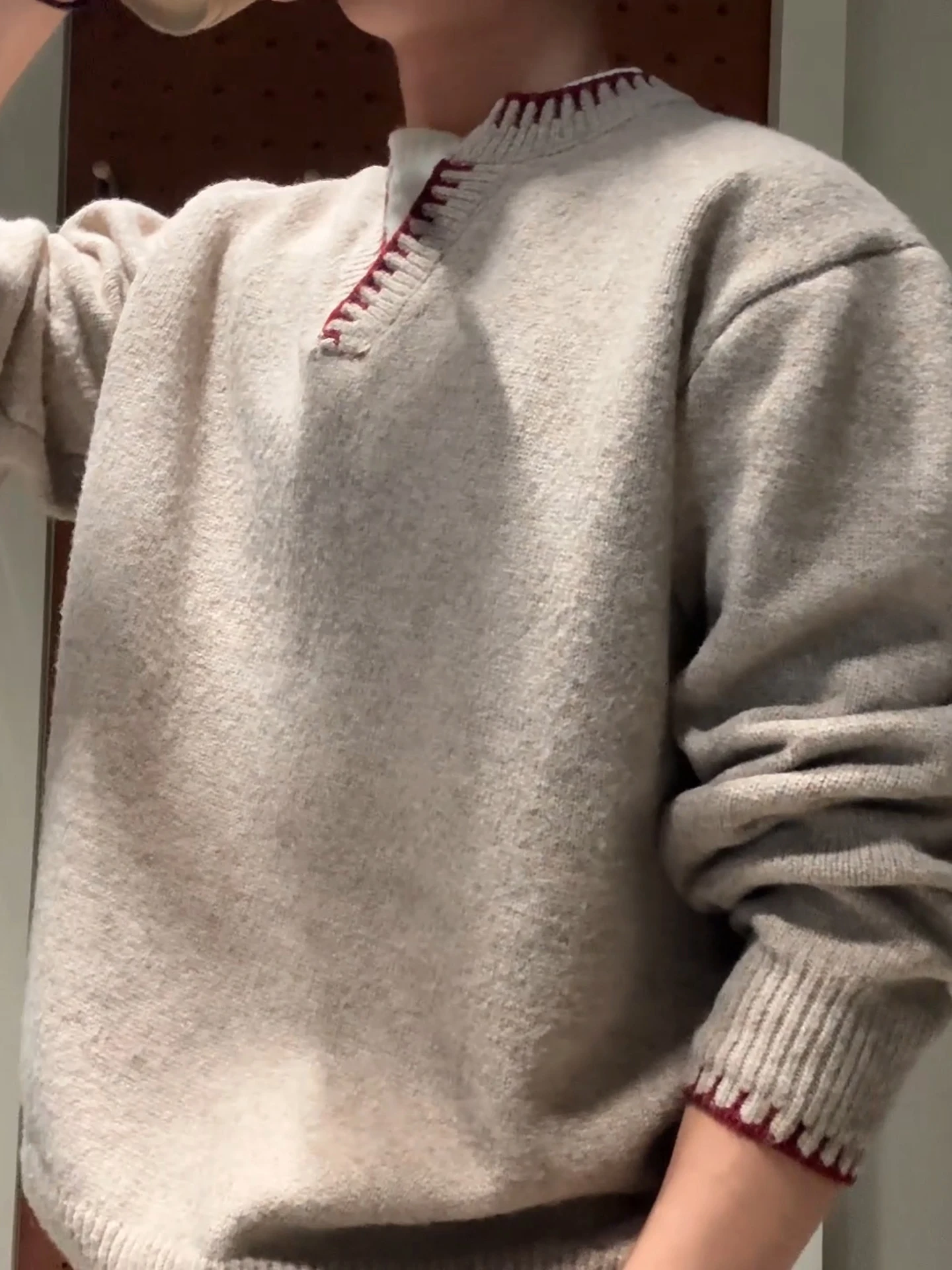 

Мужской вязаный свитер American Style с V-образным вырезом, весна-осень-зима, для ношения под одеждой, повседневный, с контрастной цветной строчкой, модный дизайн